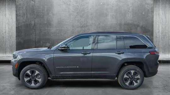 2025 Jeep Grand Cherokee 1C4RJYB66S8678521