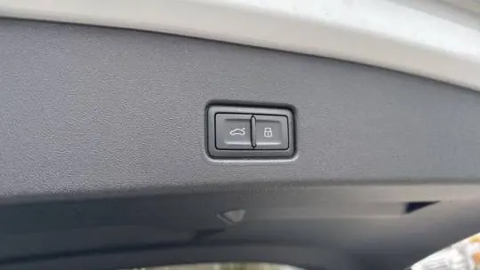 2025 Audi Q4 e-tron WA1A5BFZ5SP016710
