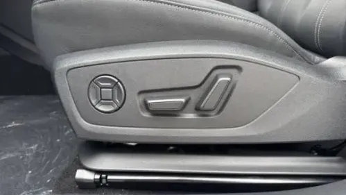 2025 Audi Q4 e-tron WA1A5BFZ5SP016710