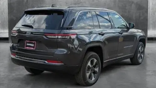 2025 Jeep Grand Cherokee 1C4RJYB66S8678521