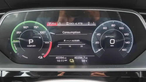 2019 Audi e-tron WA1LAAGEXKB016970