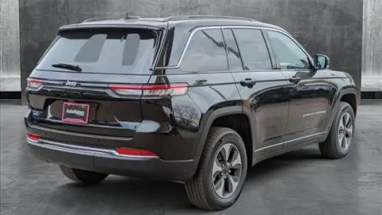 2025 Jeep Grand Cherokee 1C4RJYB6XS8678411