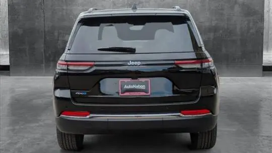 2025 Jeep Grand Cherokee 1C4RJYB6XS8678411