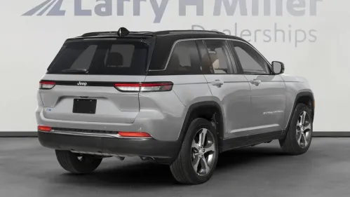 2025 Jeep Grand Cherokee 1C4RJYC65S8685233