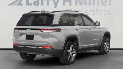 2025 Jeep Grand Cherokee 1C4RJYC65S8685233