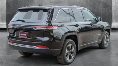 2025 Jeep Grand Cherokee 1C4RJYB6XS8678411