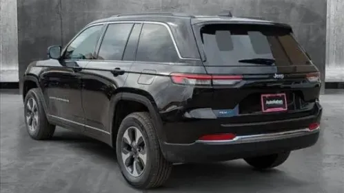 2025 Jeep Grand Cherokee 1C4RJYB6XS8678411
