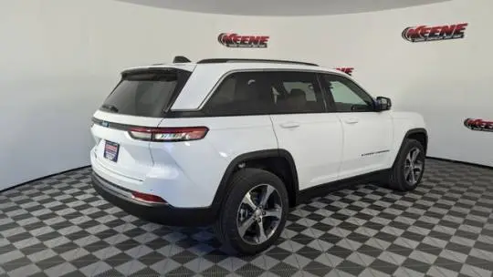 2024 Jeep Grand Cherokee 1C4RJYB68RC681458