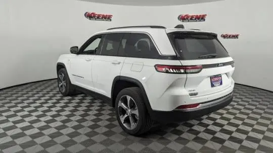 2024 Jeep Grand Cherokee 1C4RJYB68RC681458