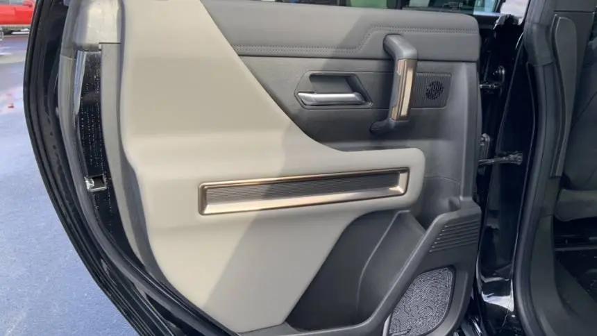 2025 GMC HUMMER EV Pickup 1GT10DDB2SU107893