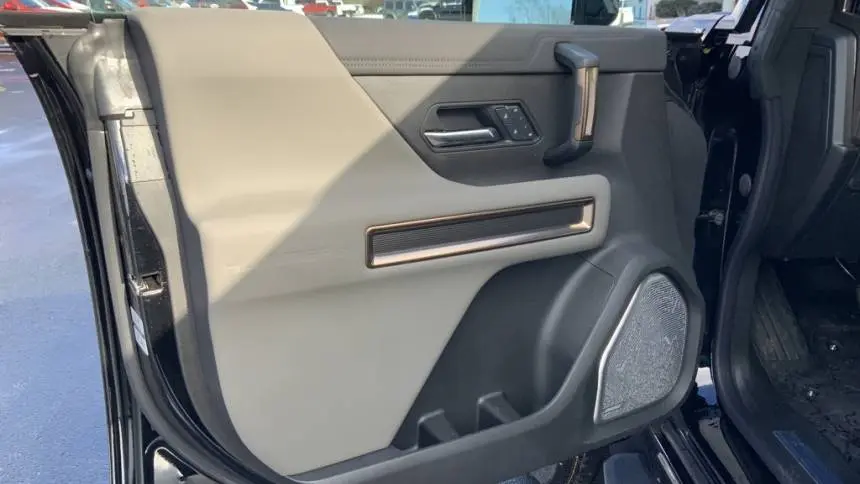 2025 GMC HUMMER EV Pickup 1GT10DDB2SU107893