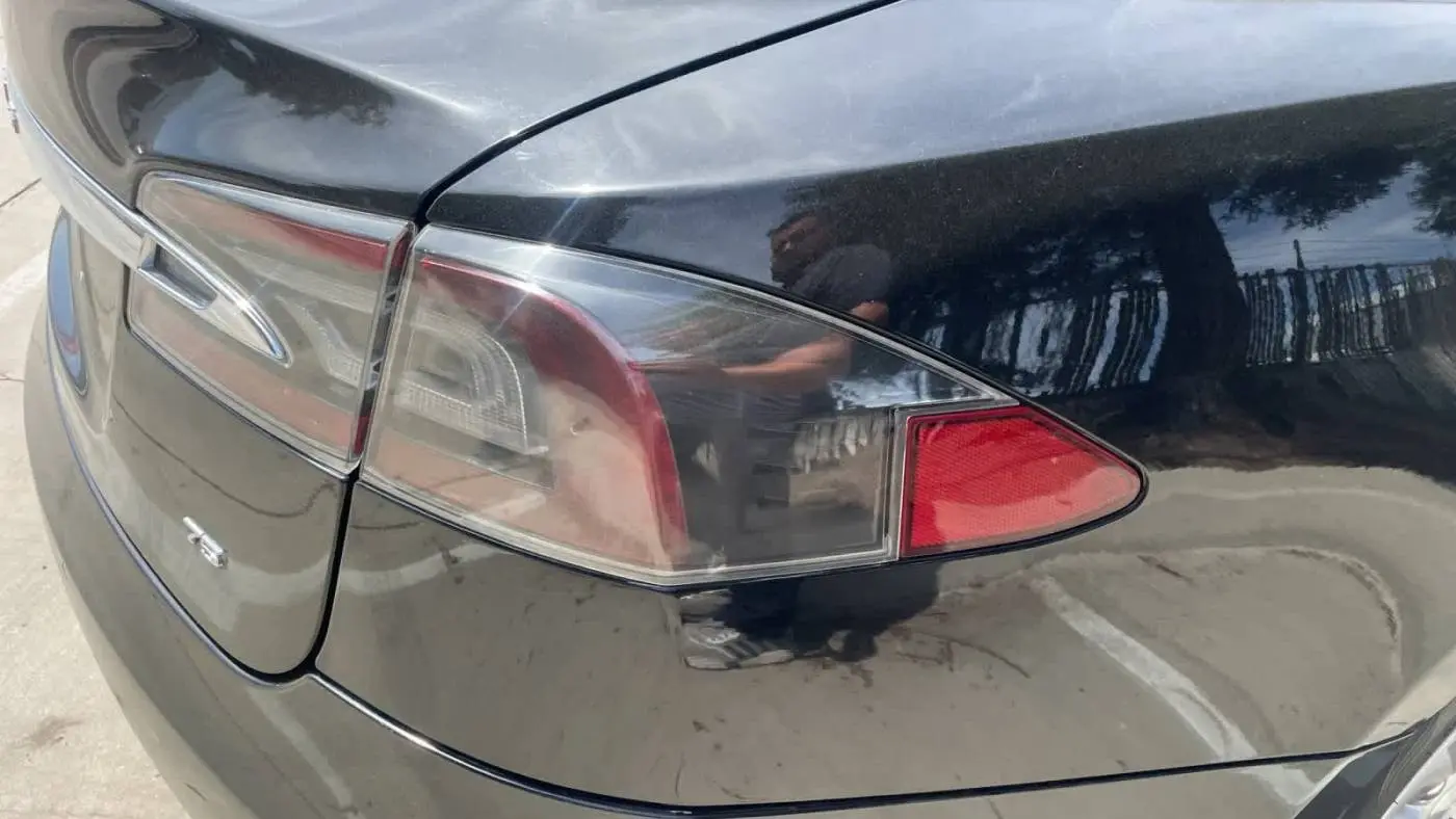 2017 Tesla Model S 5YJSA1E18HF205236
