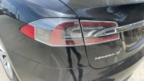 2017 Tesla Model S 5YJSA1E18HF205236