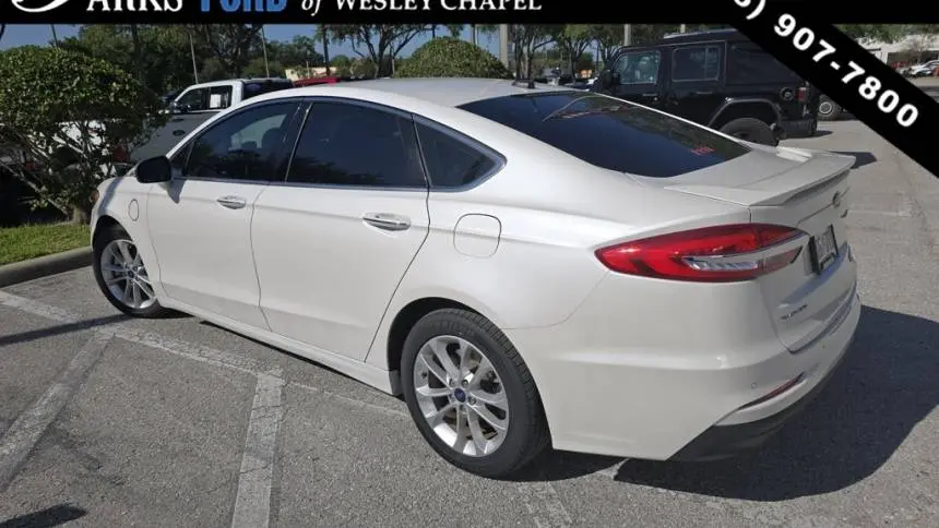 2020 Ford Fusion Energi 3FA6P0SU9LR104681