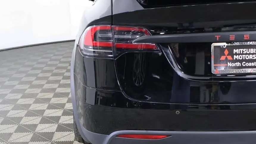 2021 Tesla Model X 5YJXCDE48MF324992