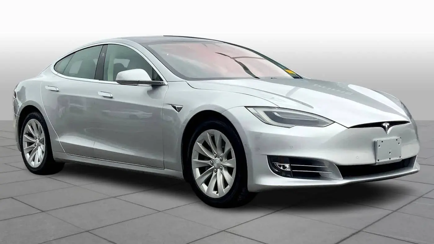 2017 Tesla Model S 5YJSA1E16HF198173