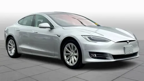2017 Tesla Model S - Images - 2