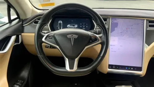 2017 Tesla Model S - Images - 5