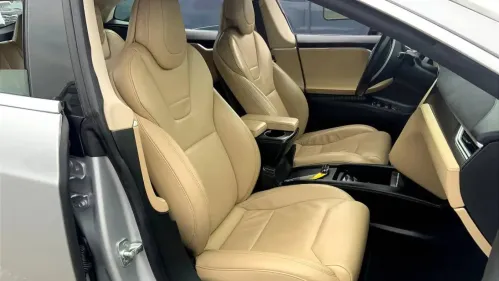2017 Tesla Model S - Images - 8