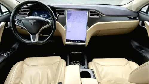 2017 Tesla Model S - Images - 13