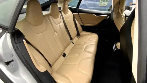 2017 Tesla Model S - Images - 17