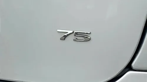 2017 Tesla Model S - Images - 27