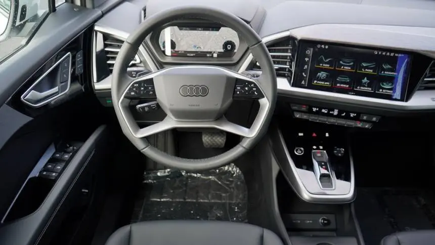 2025 Audi Q4 e-tron WA1A5BFZ6SP029790
