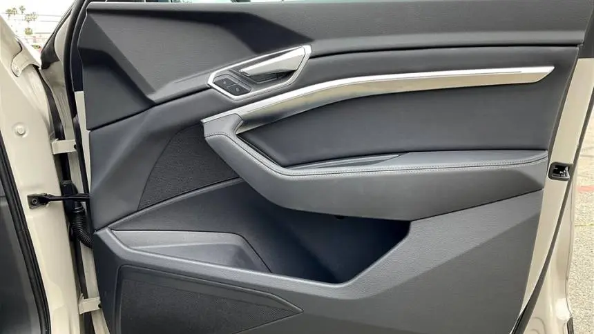 2022 Audi e-tron WA1AAAGE4NB023408