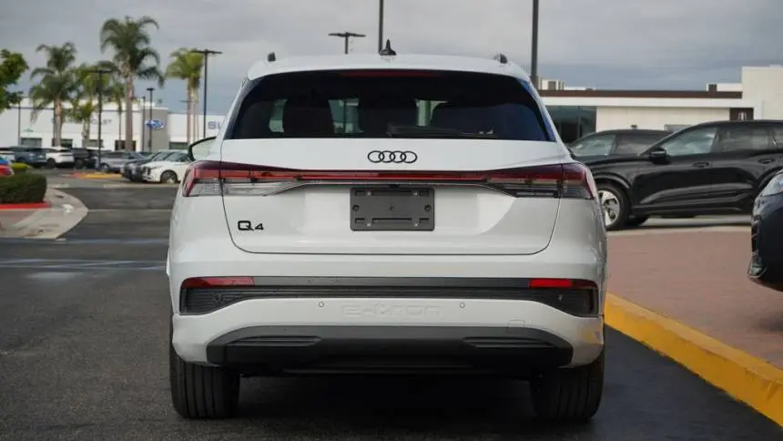 2025 Audi Q4 e-tron WA1A5BFZ6SP029790