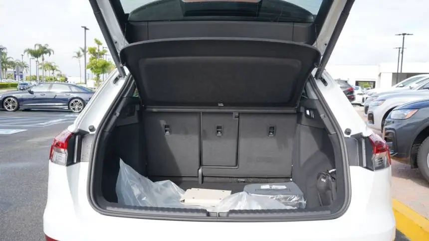 2025 Audi Q4 e-tron WA1A5BFZ6SP029790