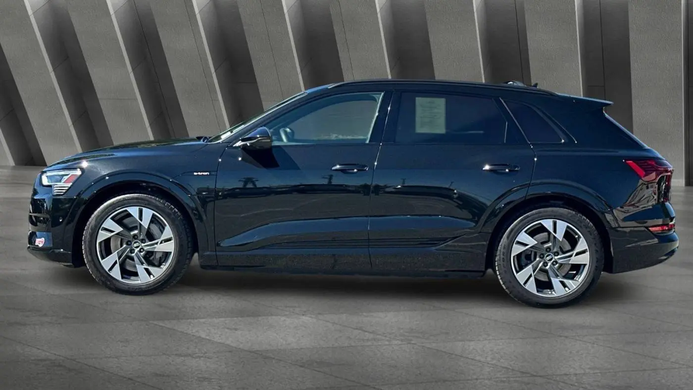 2023 Audi e-tron WA1AAAGE9PB025190
