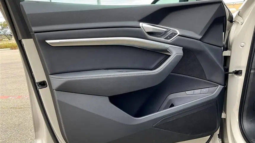 2022 Audi e-tron WA1AAAGE4NB023408