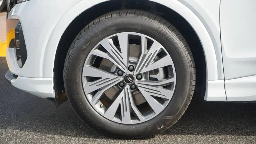 2025 Audi Q4 e-tron WA1A5BFZ6SP029790