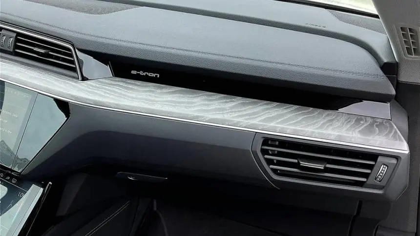 2022 Audi e-tron WA1AAAGE4NB023408