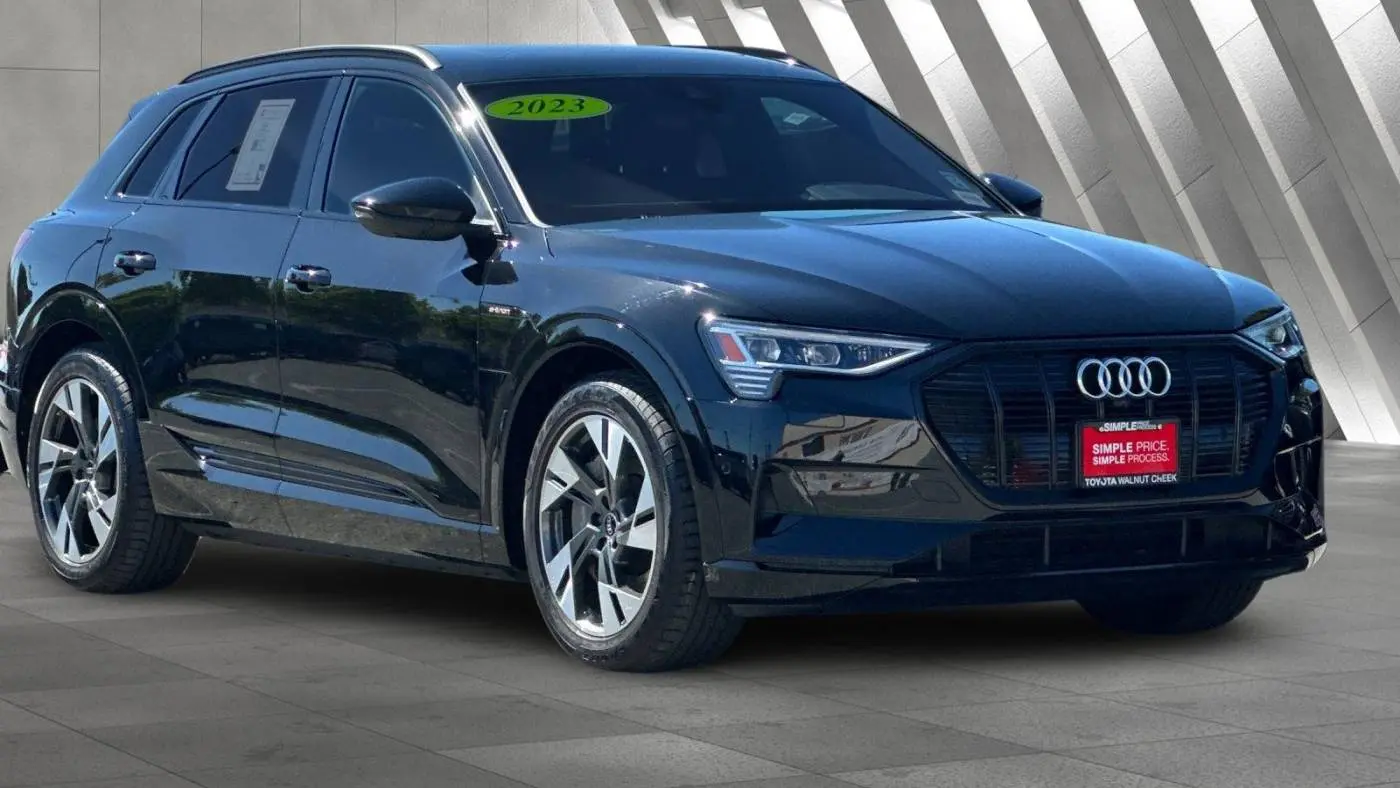 2023 Audi e-tron WA1AAAGE9PB025190