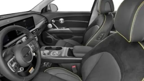 2025 Genesis GV60 KMUKEDSB3SU028030