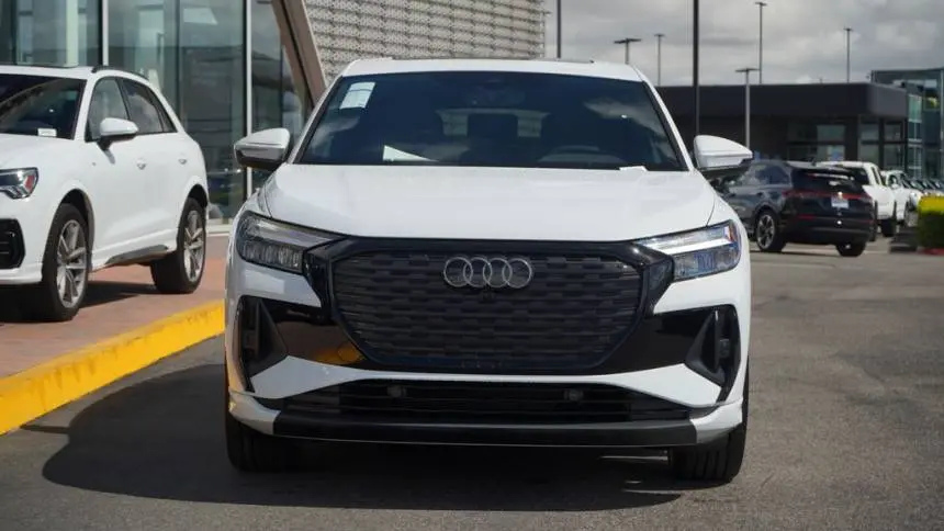 2025 Audi Q4 e-tron WA13UBFZ9SP029732