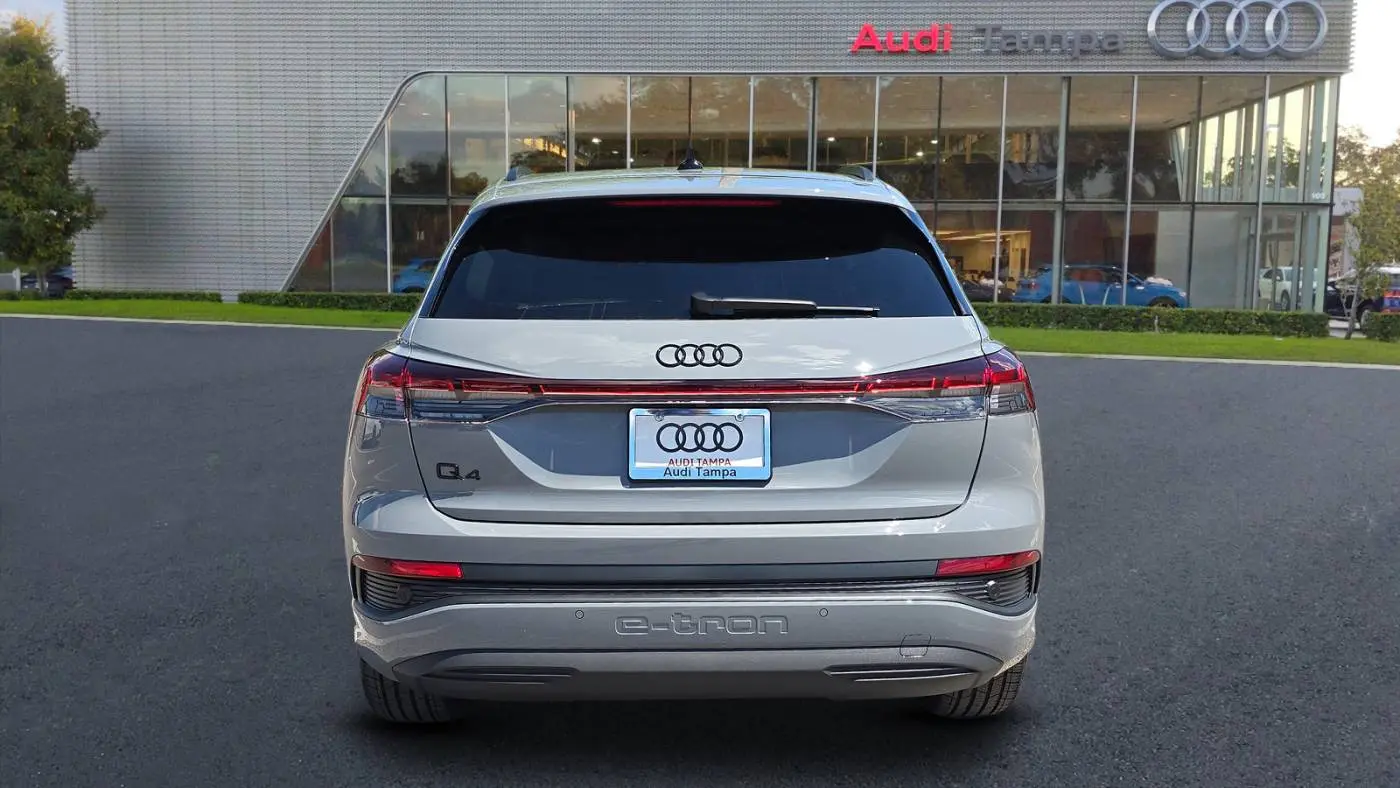 2025 Audi Q4 e-tron WA1A5BFZ3SP040374