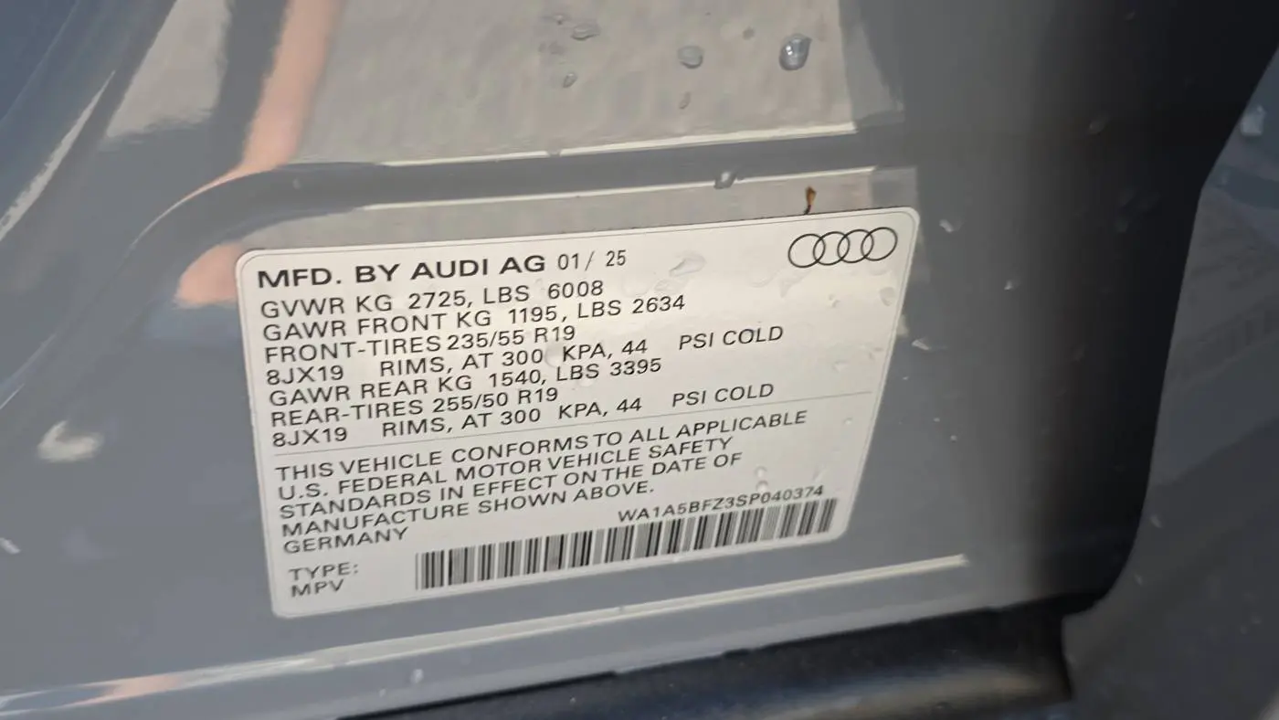 2025 Audi Q4 e-tron WA1A5BFZ3SP040374