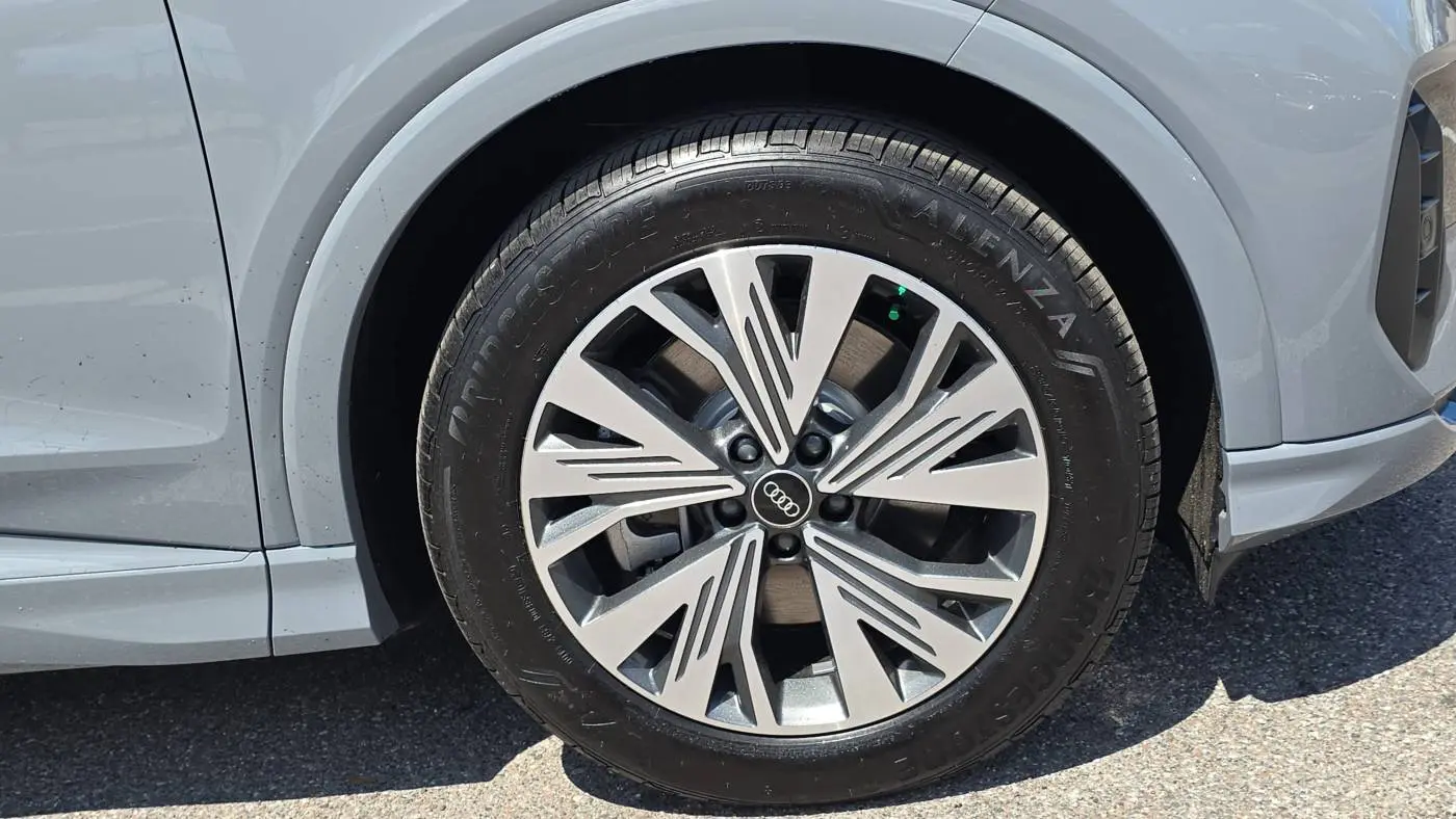 2025 Audi Q4 e-tron WA1A5BFZ3SP040374