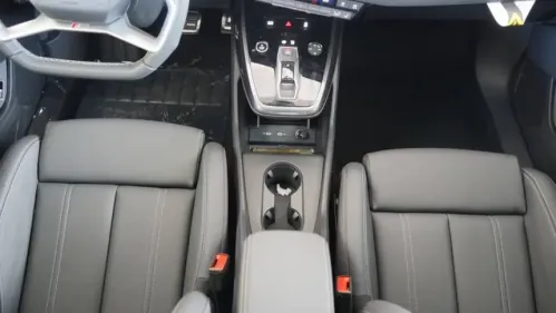 2025 Audi Q4 e-tron WA13UBFZ9SP029732