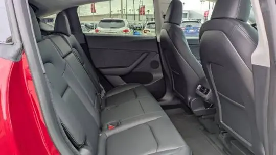 2023 Tesla Model Y 7SAYGDEFXPF697758
