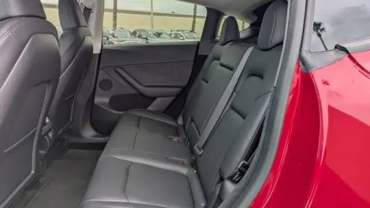 2023 Tesla Model Y 7SAYGDEFXPF697758