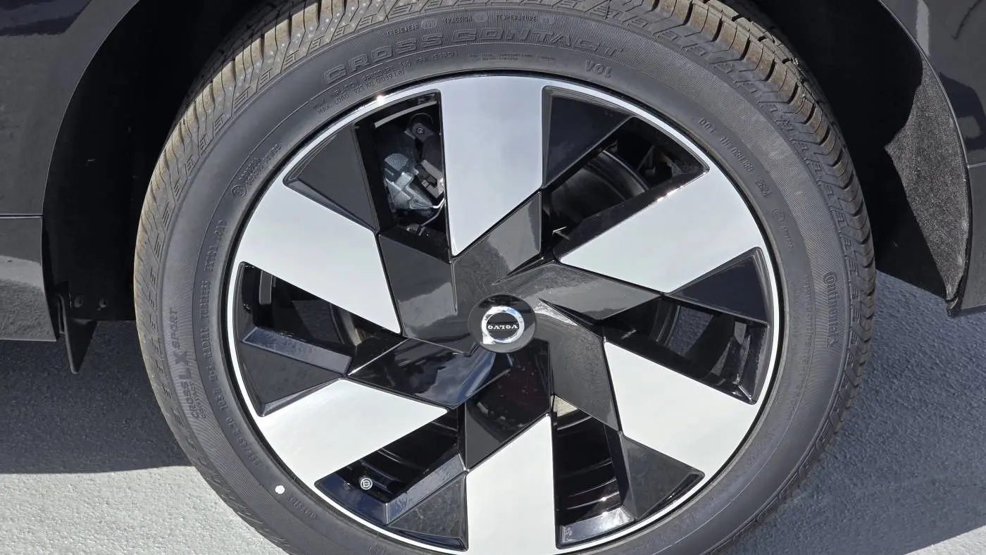 2025 Volvo XC60 YV4H60RC9S1044328