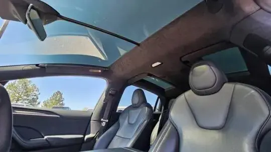 2022 Tesla Model X - Images - 3