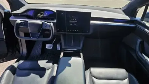 2022 Tesla Model X - Images - 7