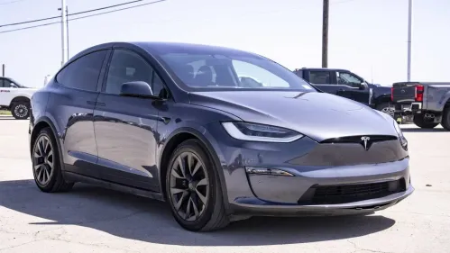 2022 Tesla Model X 7SAXCBE52NF360811