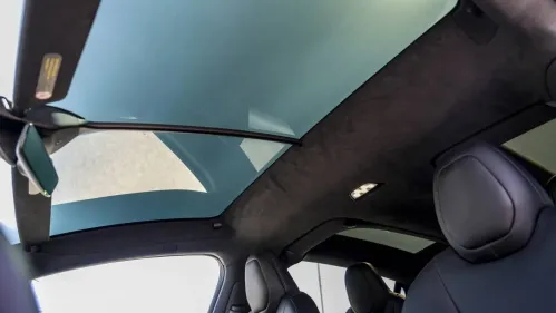 2022 Tesla Model X 7SAXCBE52NF360811