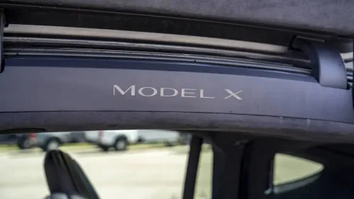 2022 Tesla Model X 7SAXCBE52NF360811