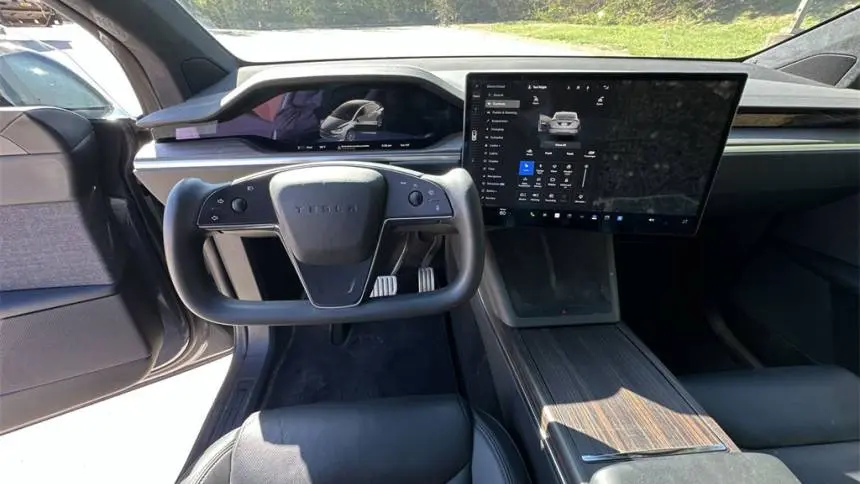 2023 Tesla Model X 7SAXCDE52PF370589